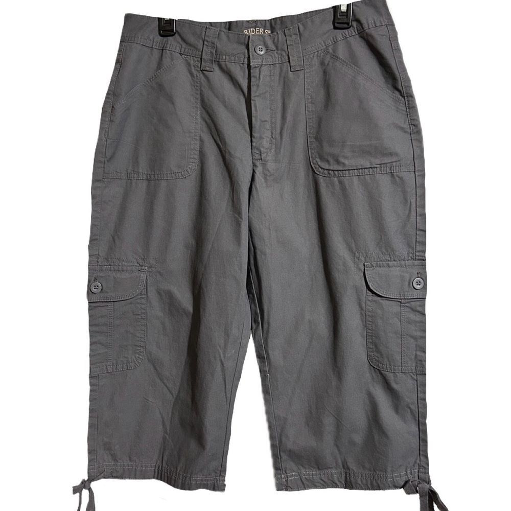 SALE! - New! With Tags Lee Gray Capri Pants Size 12